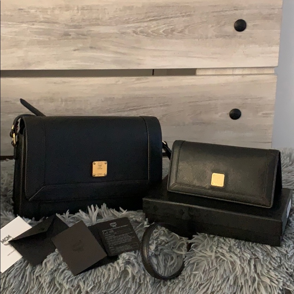 Mcm crossbody Bag with wallet